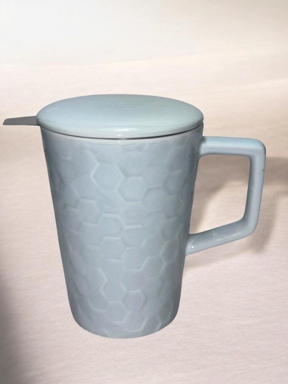 Ceramic Tea Mug With Lid & Stainless Steel Infuser - Honeycomb Design - Light Bl
